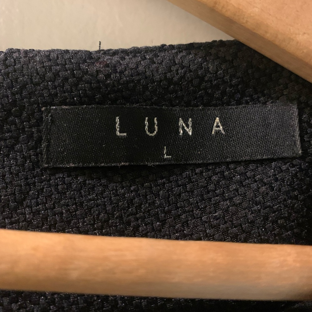 Luna Women's Black Midi sleeveless Dress